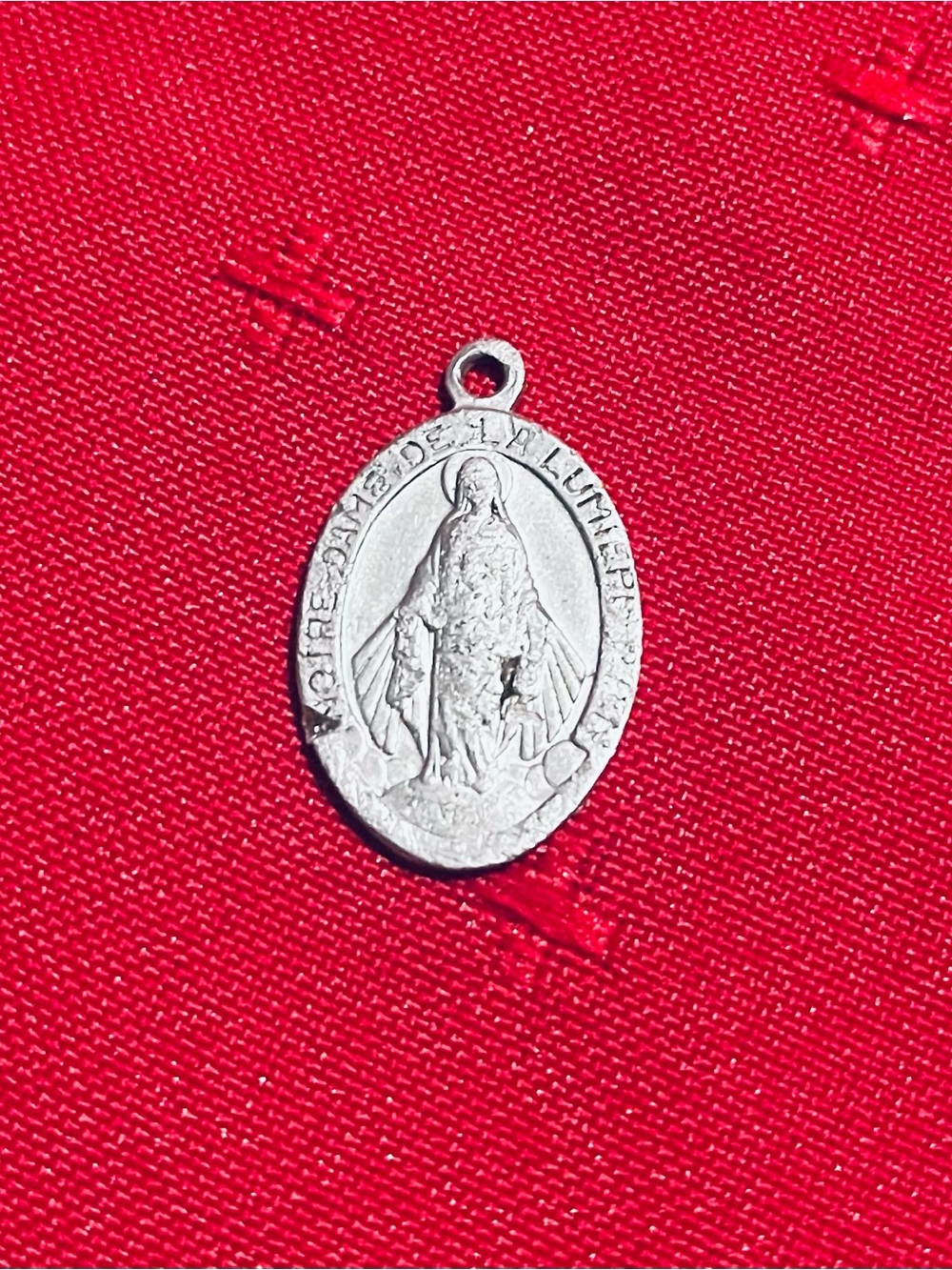 Silver Religious Oval Medal Pendant - White/Silver